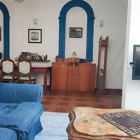 בית נופש Historical House In Alsancak איזמיר