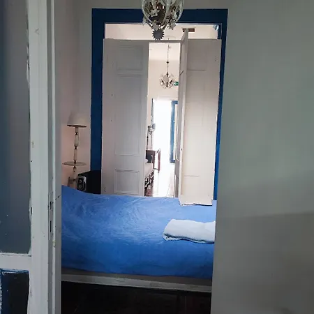 Historical House In Alsancak בית נופש
