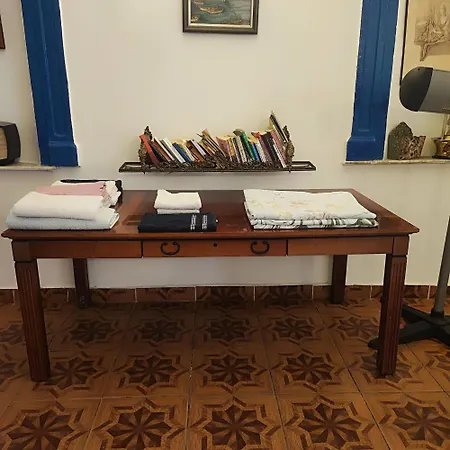 Semesterbostad Historical House In Alsancak *