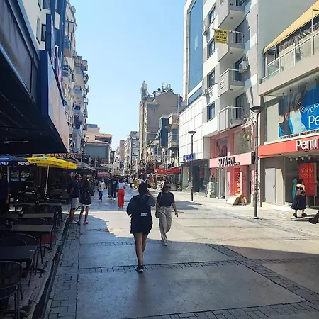 בית נופש Historical House In Alsancak *