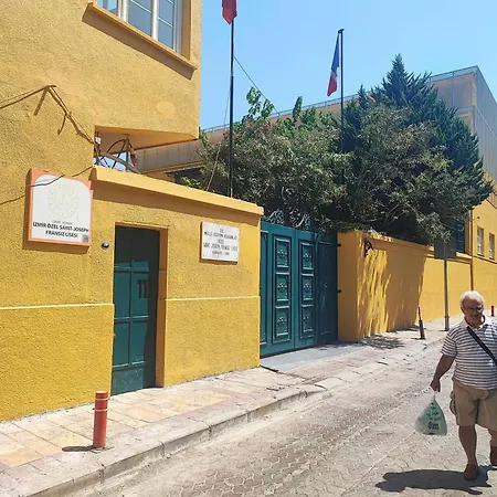 בית נופש Historical House In Alsancak איזמיר